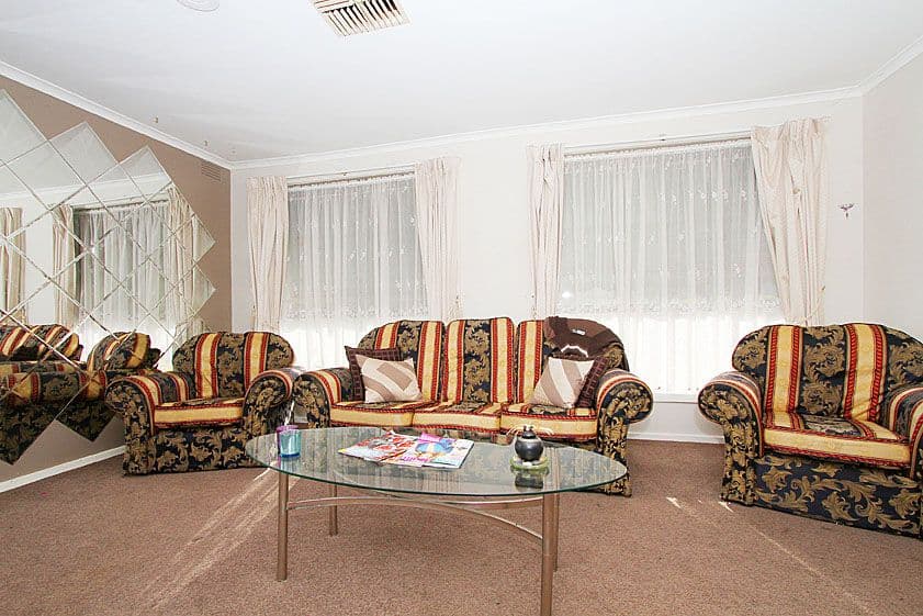 20 Thompson Circuit, MILL PARK VIC 3082, Mill Park - Thumbnail 4