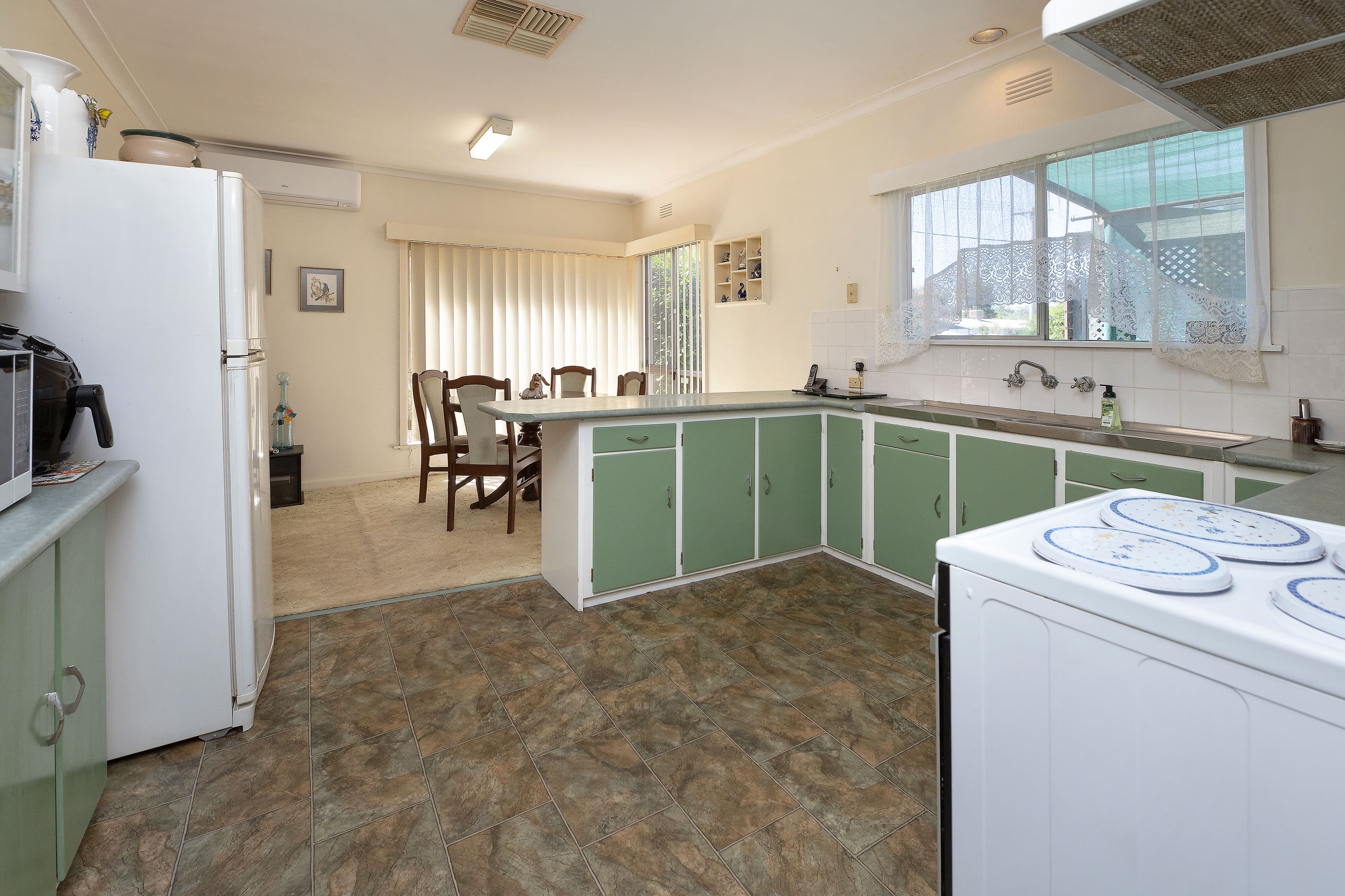 18 Naretha Street, Swan Hill VIC 3585, Swan Hill - Thumbnail 4