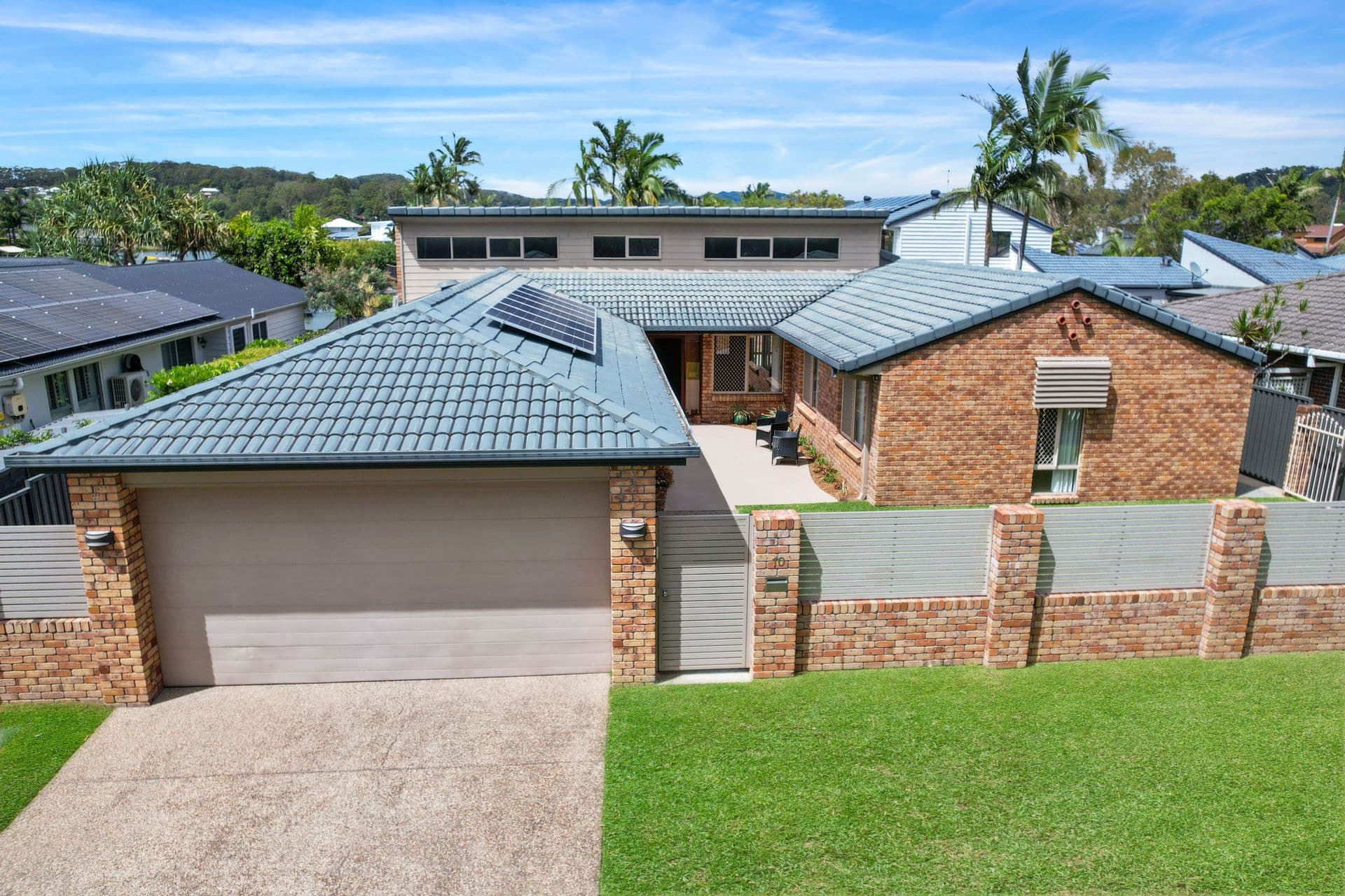 10 Bradshaw Drive, Currumbin Waters QLD 4223, Currumbin Waters - Thumbnail 3