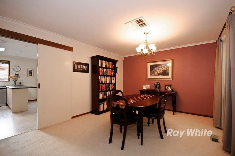 12 Kirrum Close, WANTIRNA SOUTH VIC 3152, Wantirna South - Thumbnail 3