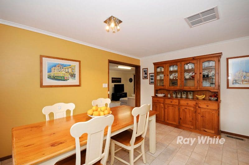 12 Kirrum Close, WANTIRNA SOUTH VIC 3152, Wantirna South - Thumbnail 8