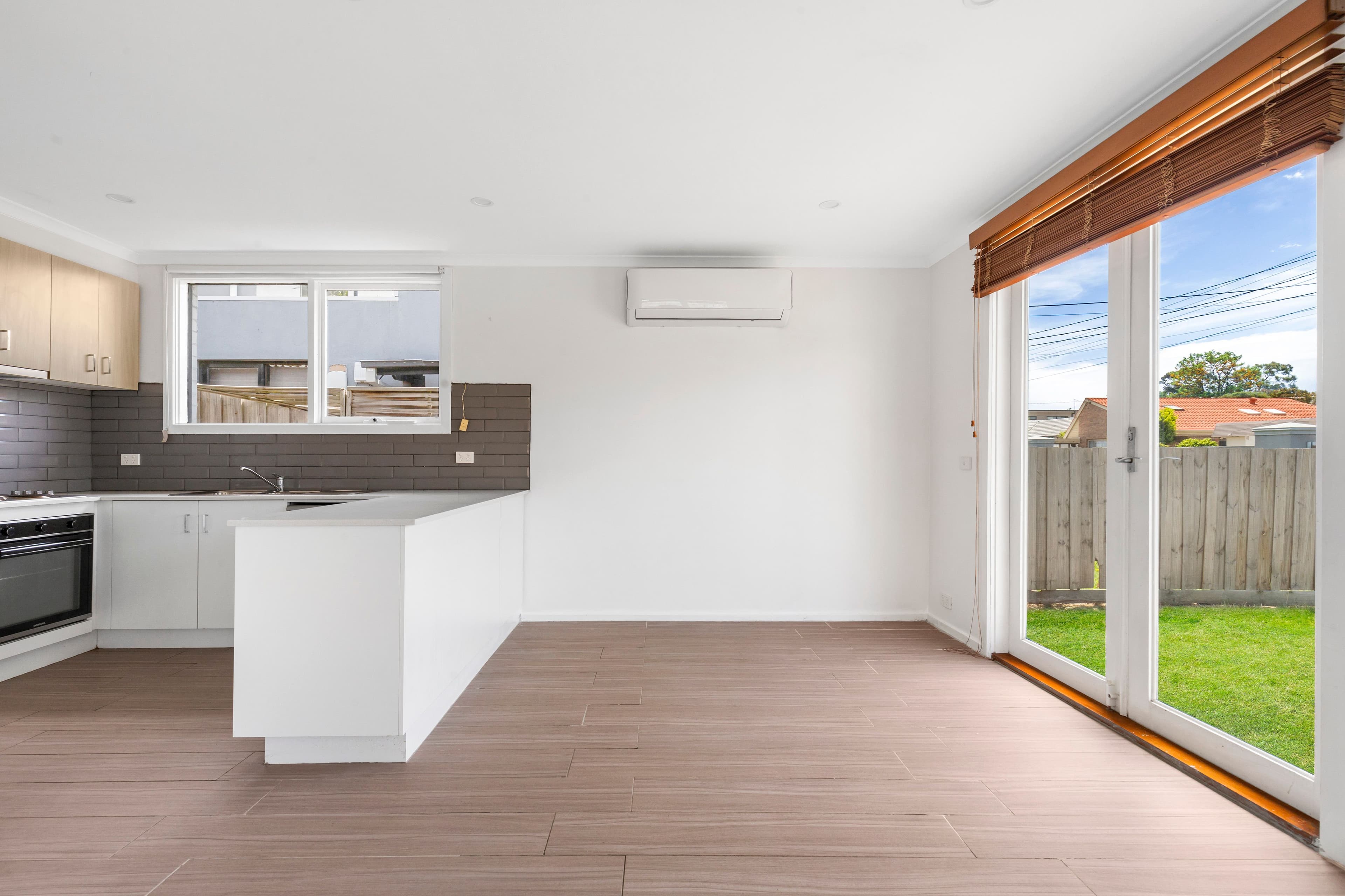 5 Henry Crescent, Seaford VIC 3198, Seaford - Thumbnail 4
