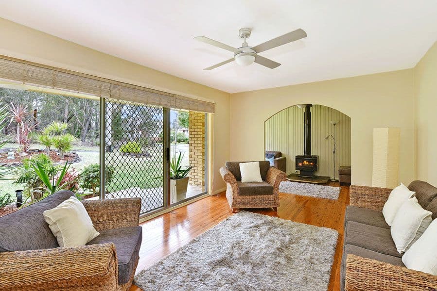 24 Meredith Avenue, Hornsby Heights - Thumbnail 2