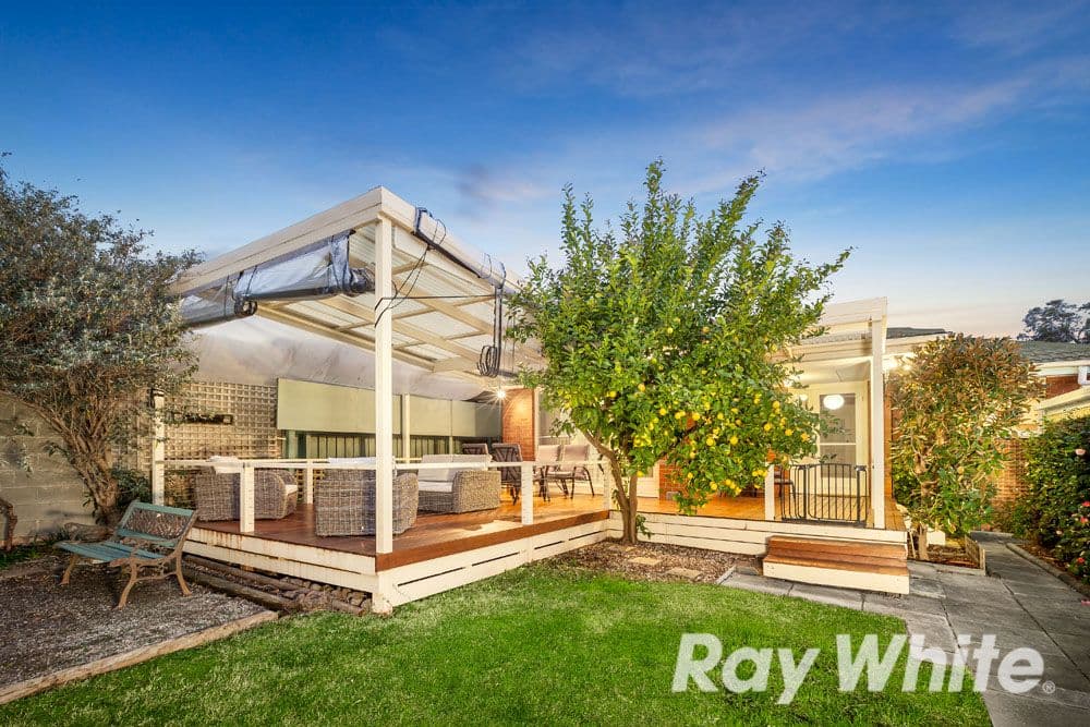 56 Dunvegan Crescent, MACLEOD VIC 3085, Macleod - Thumbnail 2