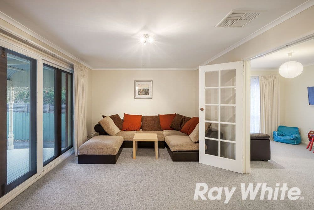 56 Dunvegan Crescent, MACLEOD VIC 3085, Macleod - Thumbnail 4