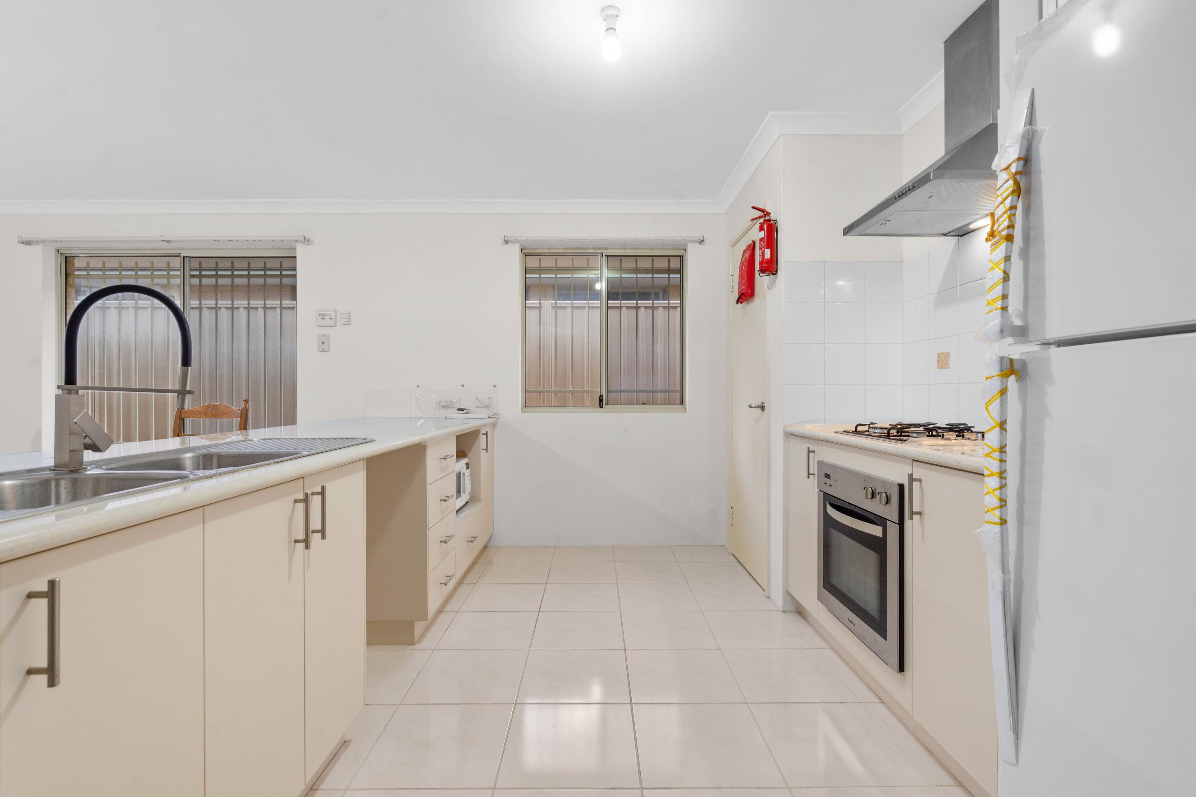 23 Hoop Place, Canning Vale WA 6155, Canning Vale - Thumbnail 3