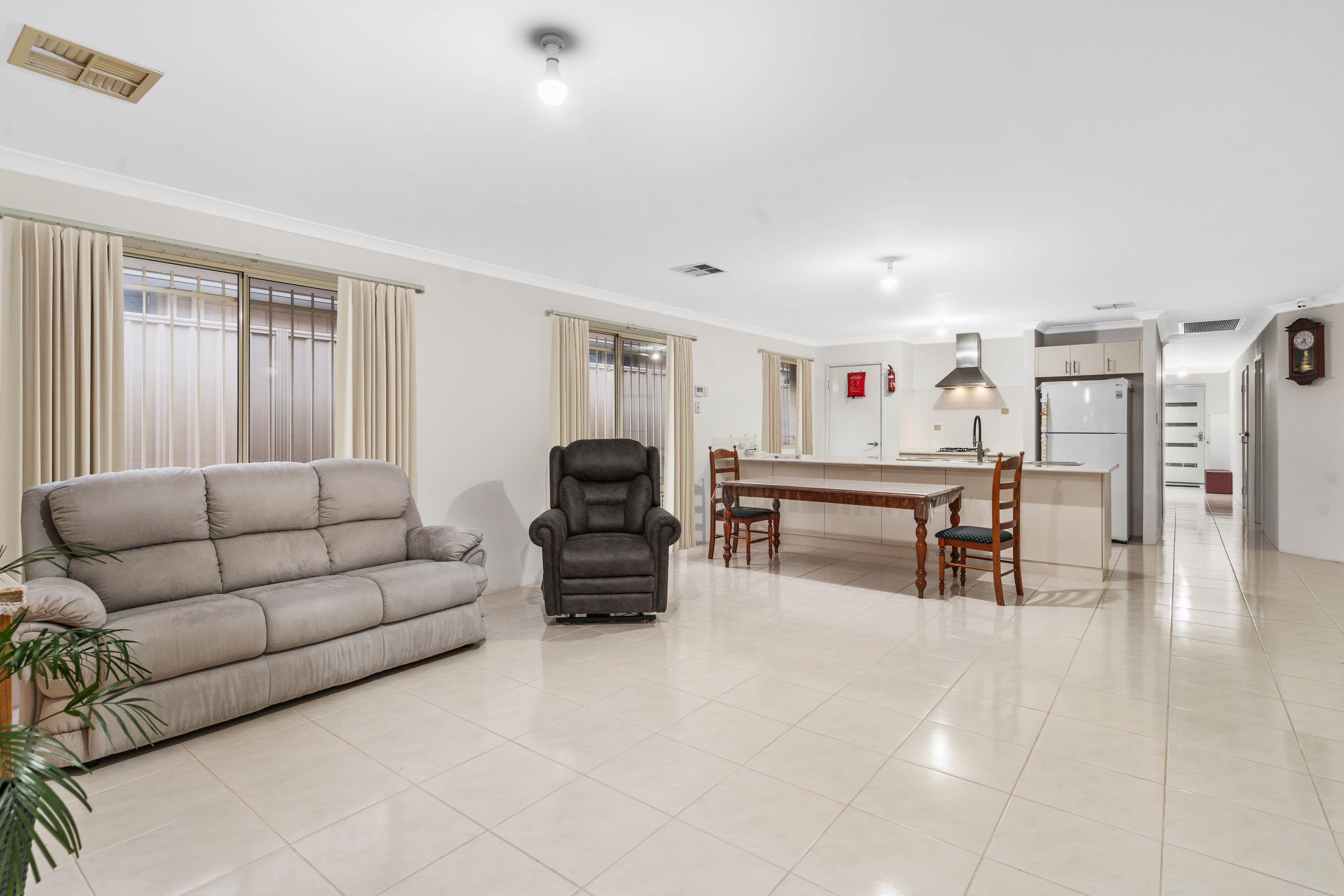 23 Hoop Place, Canning Vale WA 6155, Canning Vale - Thumbnail 5