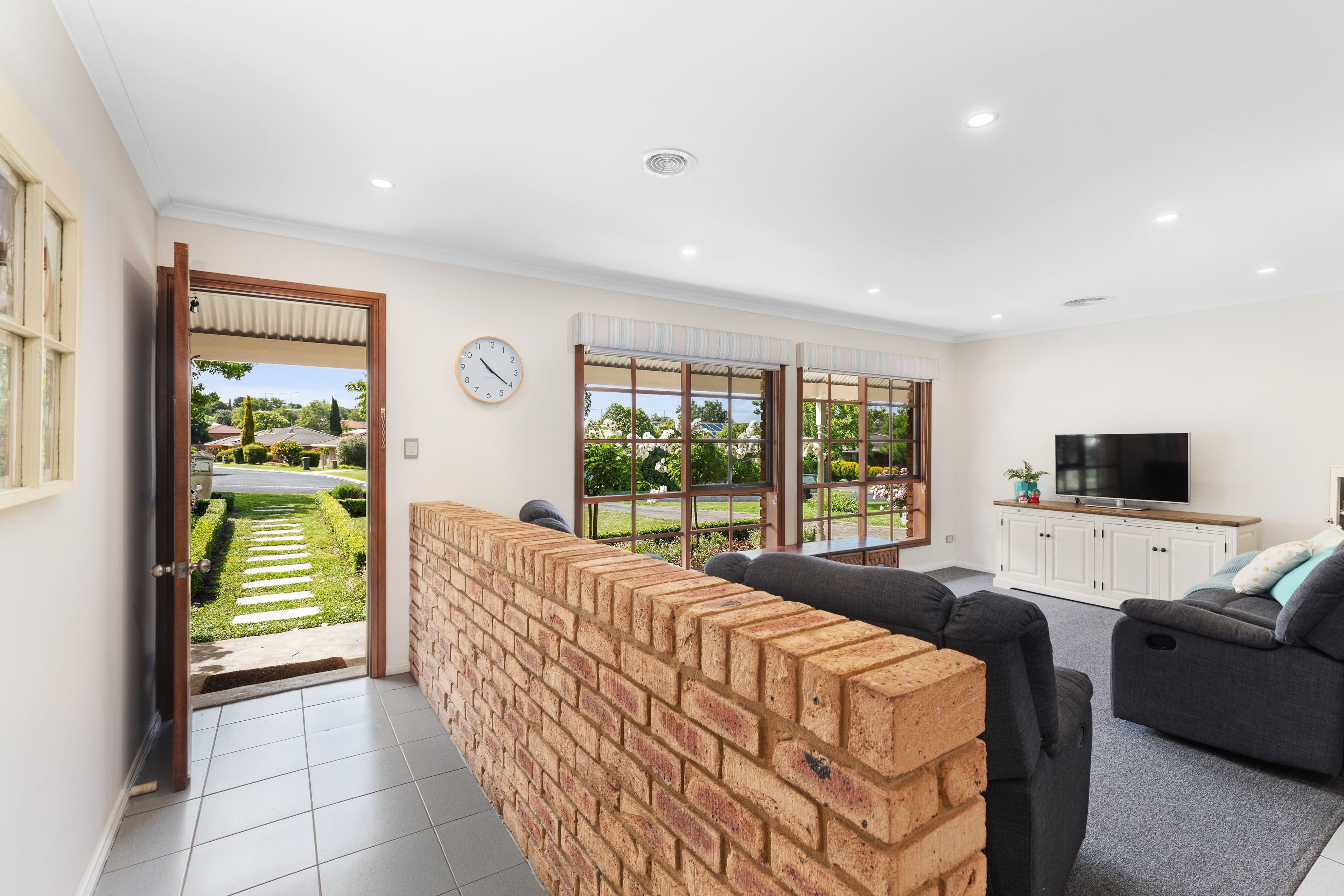 29 Shalamar Crescent, Mount Gambier SA 5290, Mount Gambier - Thumbnail 2