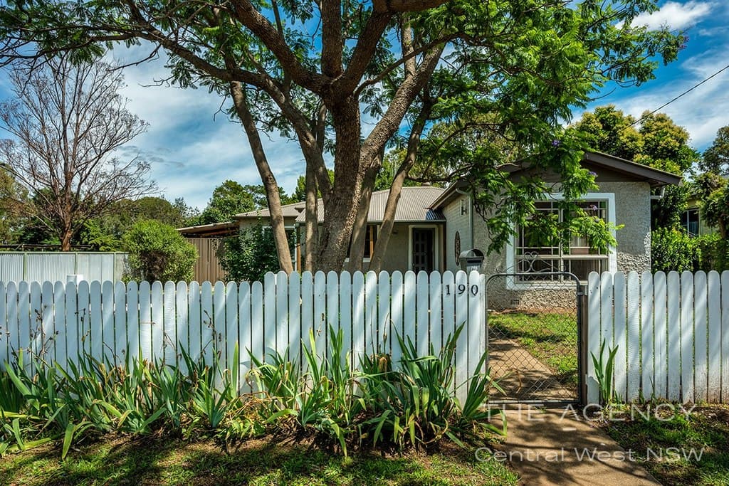 190 Mayne Street, Gulgong - Image 1