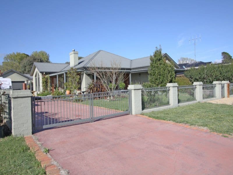 54 Day Circuit, Bungendore NSW 2621, Bungendore - Image 1