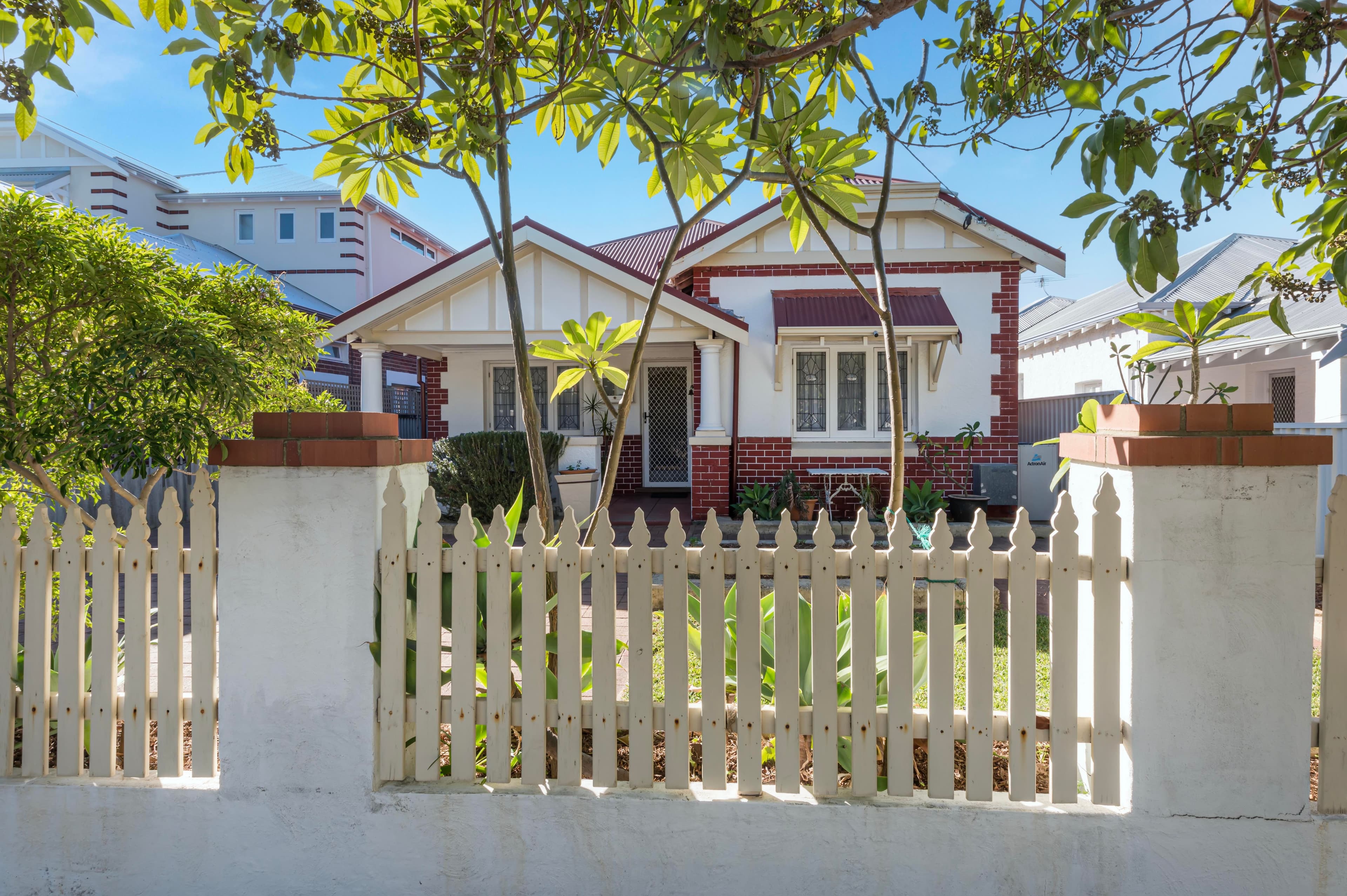46 The Boulevarde, Mount Hawthorn WA 6016, Mount Hawthorn - Thumbnail 2