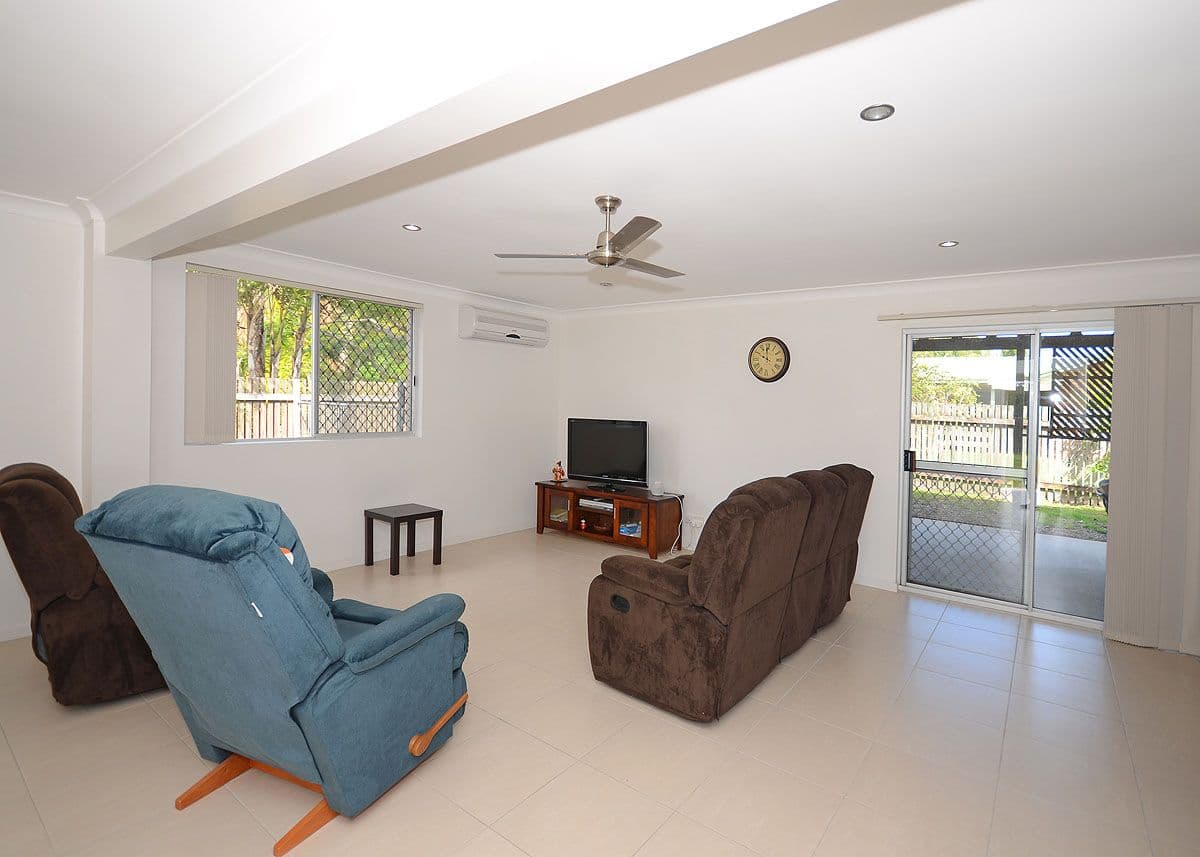 39 Frangipanni Avenue, KAWUNGAN QLD 4655, Kawungan - Thumbnail 6
