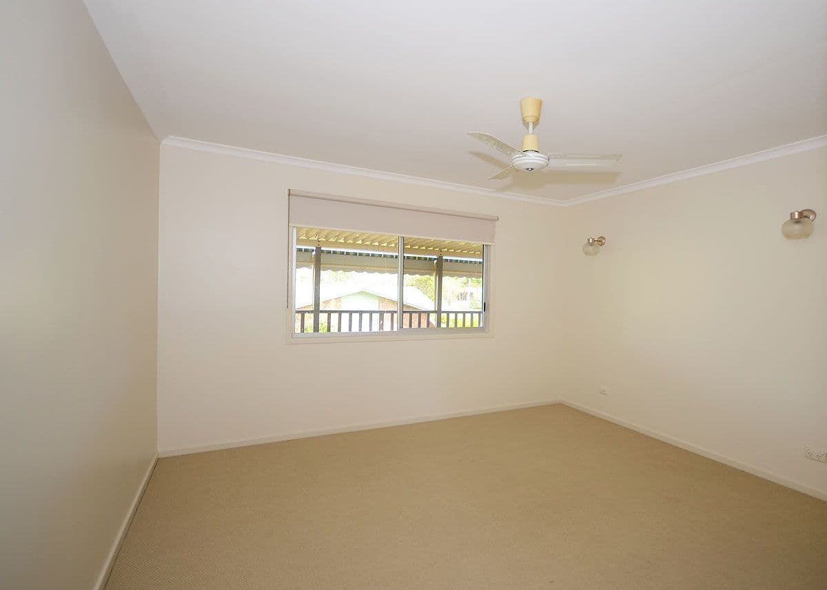 39 Frangipanni Avenue, KAWUNGAN QLD 4655, Kawungan - Thumbnail 7
