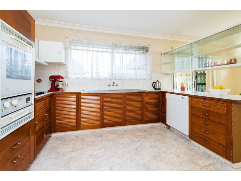 6 Colington Street, Mansfield QLD 4122, Mansfield - Thumbnail 4