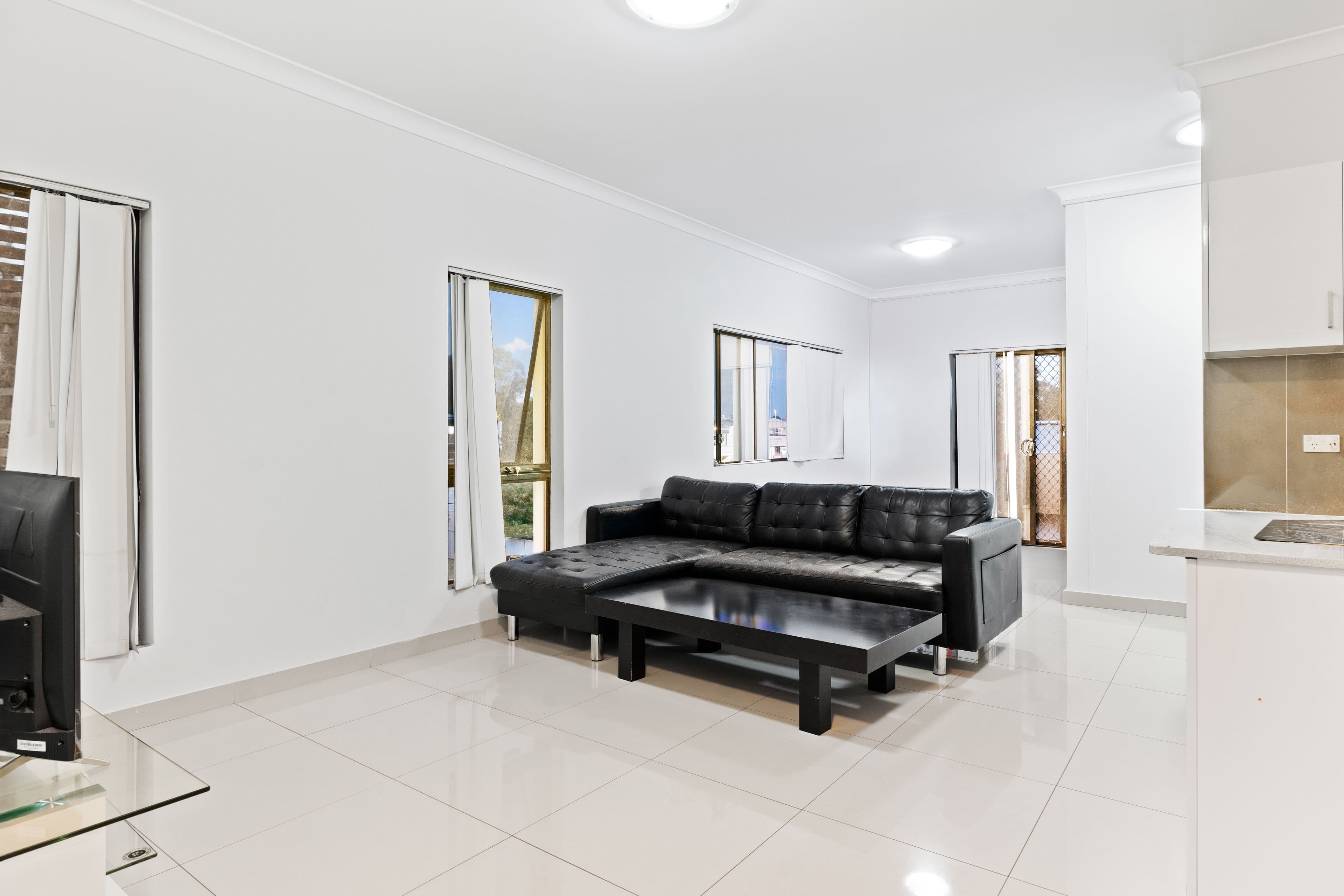 11 Wrentmore Street, Fairfield NSW 2165, Fairfield - Thumbnail 4