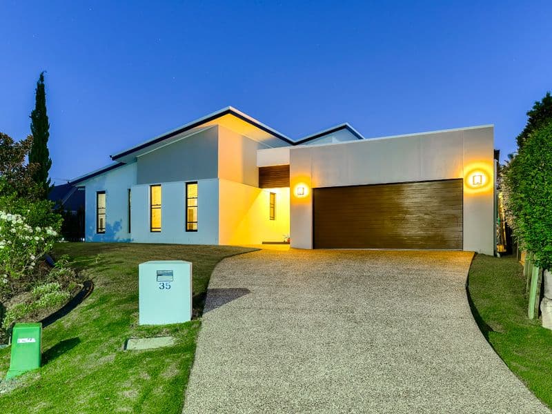 35 Izzies Place, WAKERLEY QLD 4154, Wakerley - Thumbnail 2