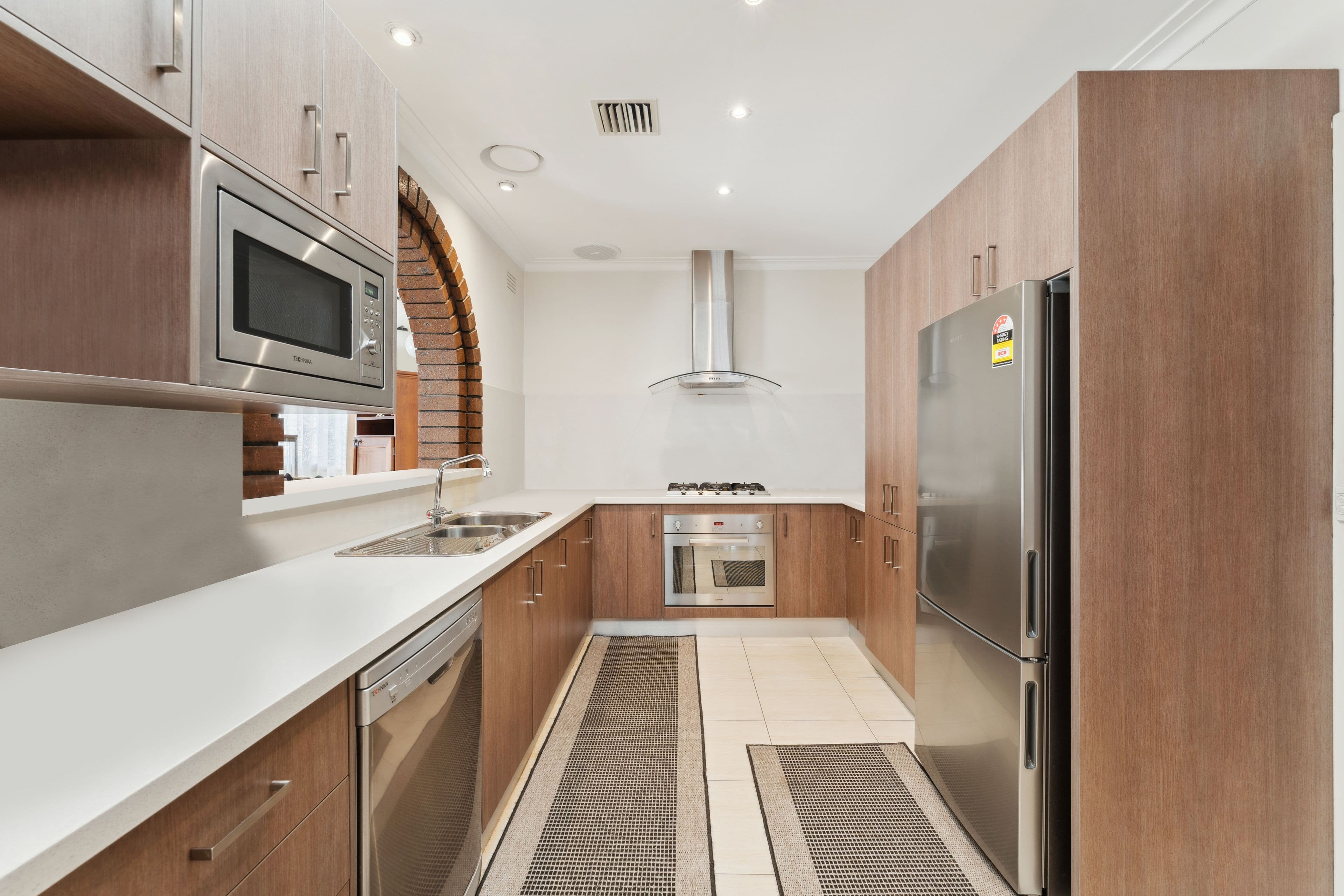 14 Barron Street, Reservoir VIC 3073, Reservoir - Thumbnail 4
