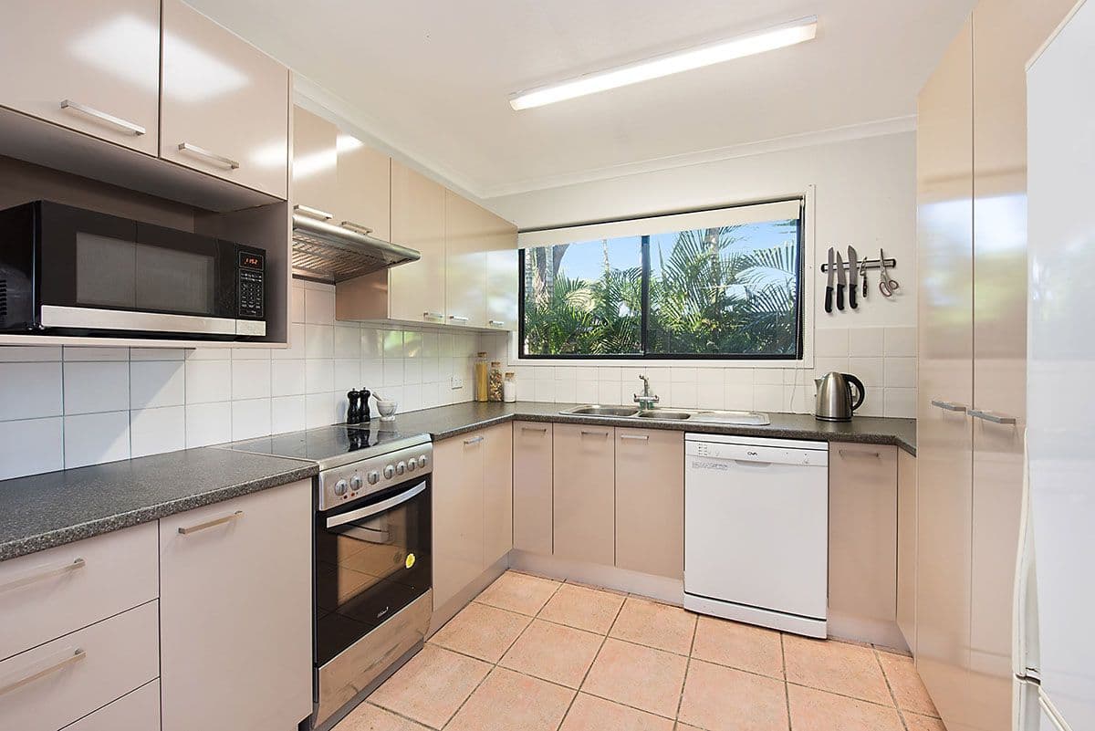 9 Jacaranda Drive, Mooloolaba QLD 4557, Mooloolaba - Thumbnail 3