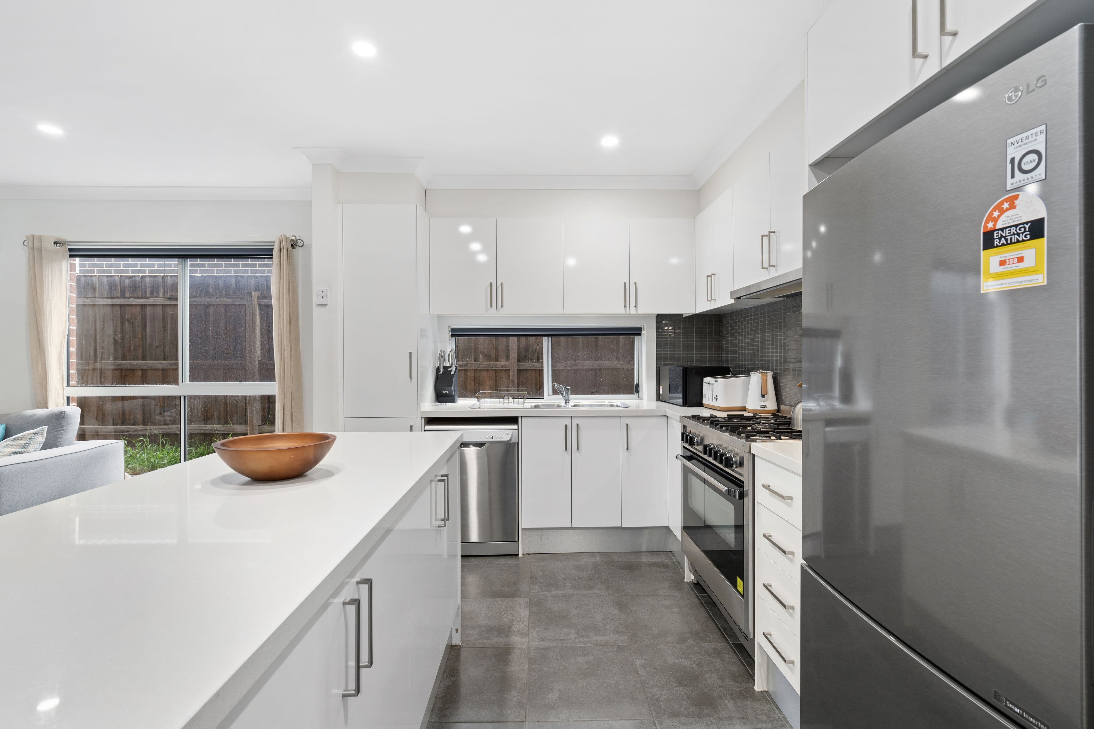 28 Mahon Road, Epping VIC 3076, Epping - Thumbnail 3