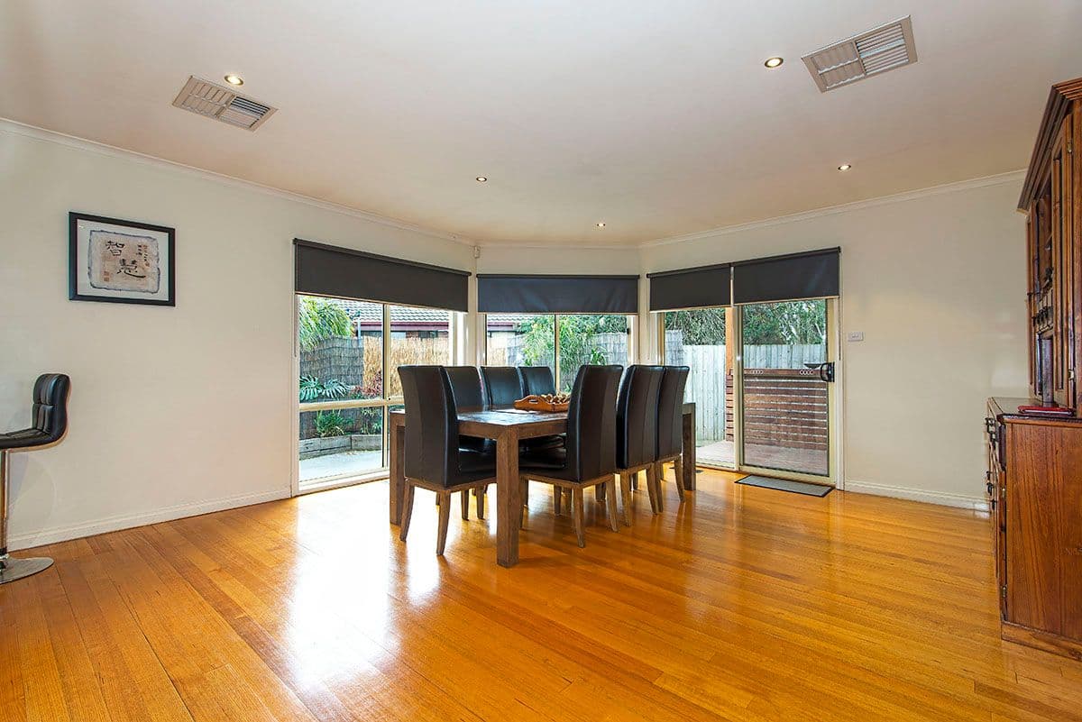 11 Pleasant Close, MILL PARK VIC 3082, Mill Park - Thumbnail 3