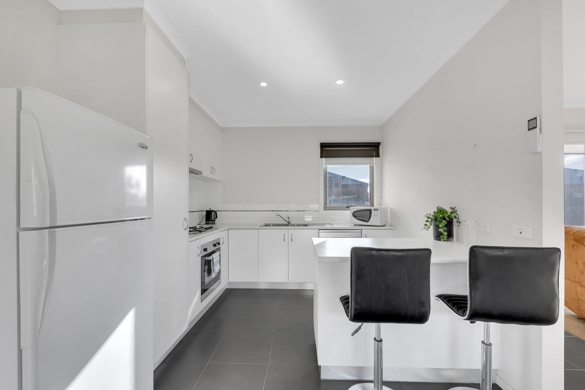 7 Koala Court, Whittington VIC 3219, Whittington - Thumbnail 2