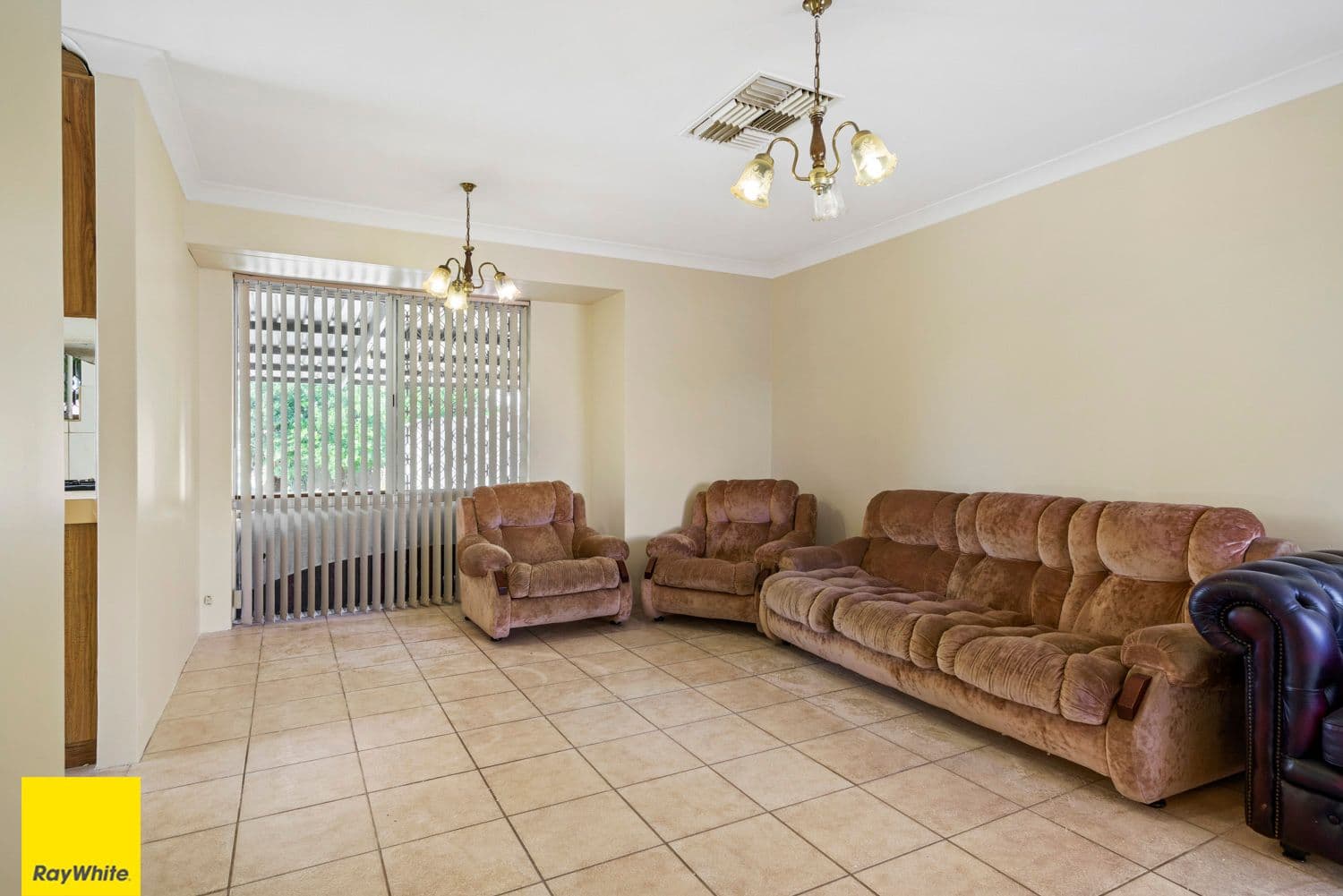 9 Regnans Close, Mirrabooka WA 6061, Mirrabooka - Thumbnail 4