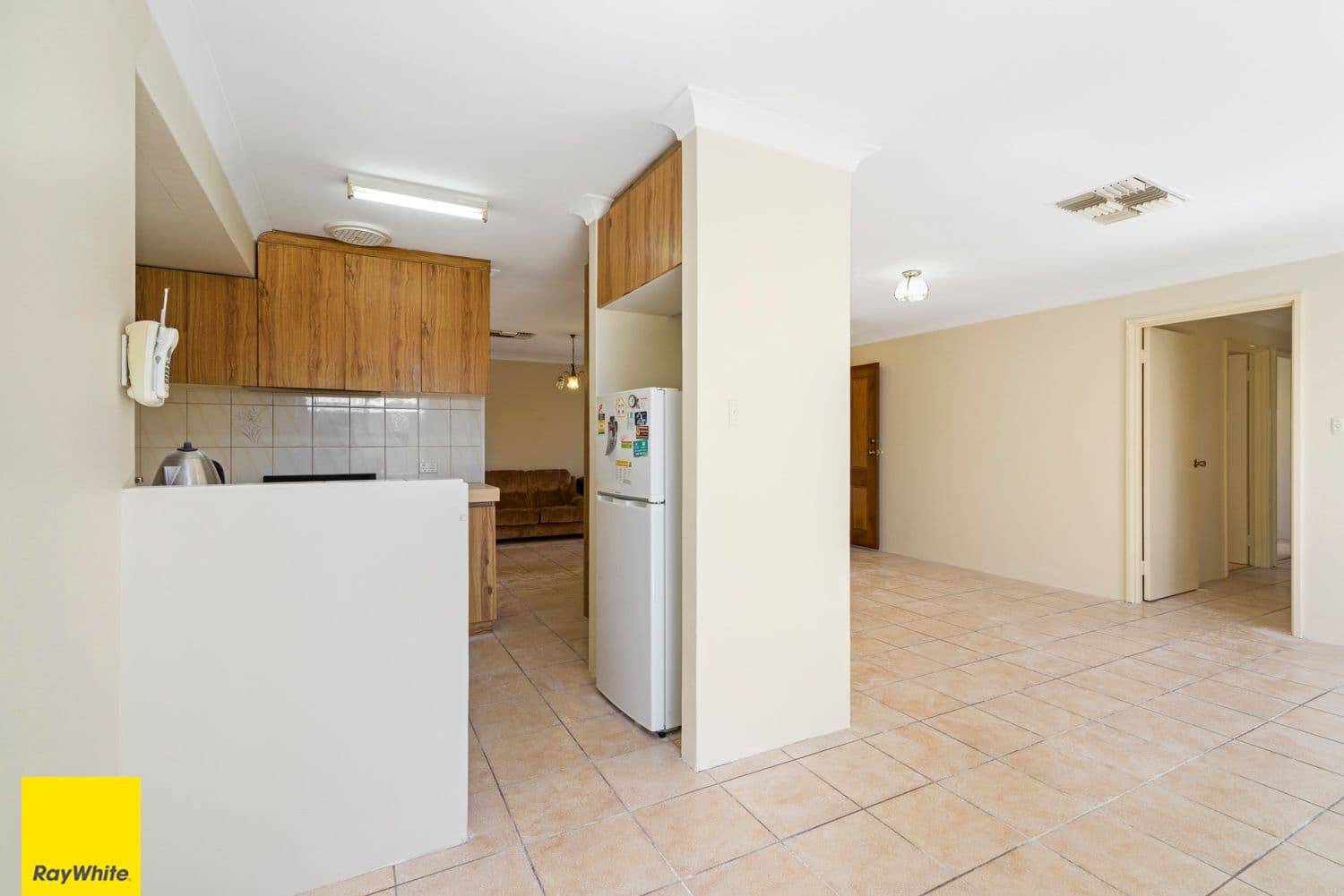 9 Regnans Close, Mirrabooka WA 6061, Mirrabooka - Thumbnail 6