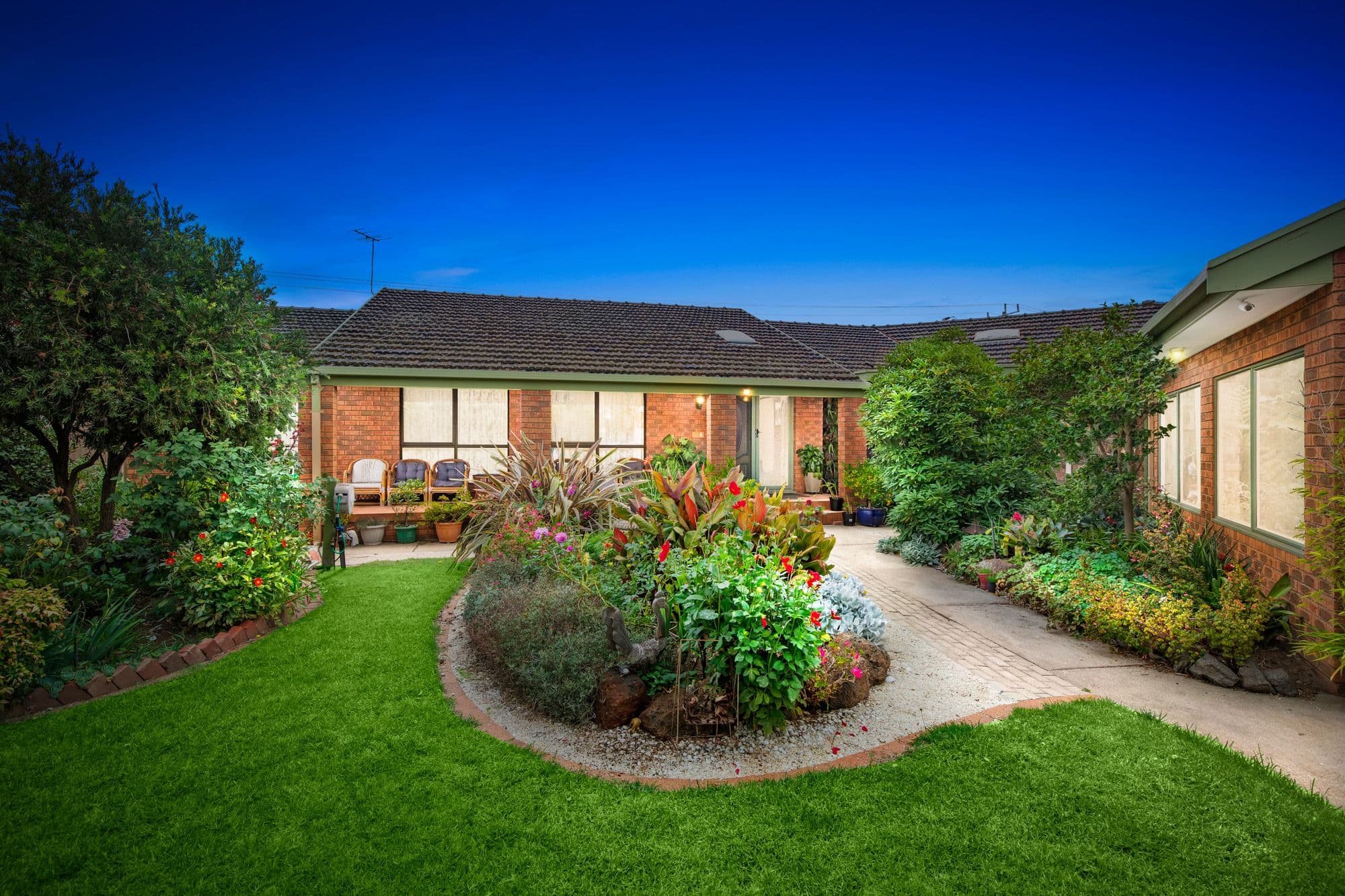 17 Gabrielle Close, Werribee VIC 3030, Werribee - Thumbnail 2