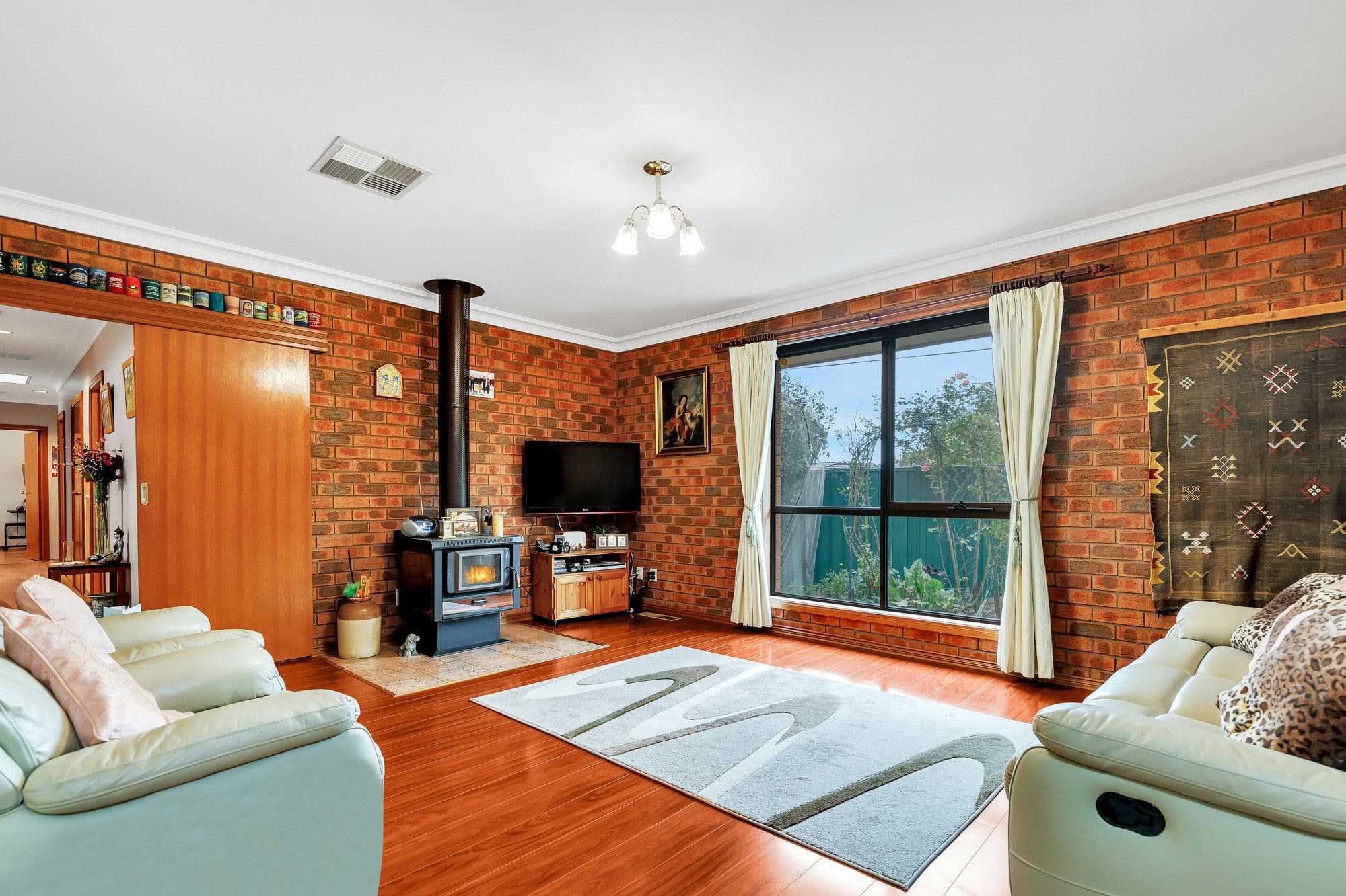 17 Gabrielle Close, Werribee VIC 3030, Werribee - Thumbnail 5