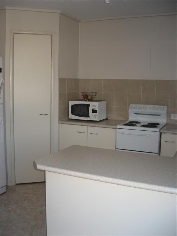 30 Hoffman Street, ROMA QLD 4455, Roma - Thumbnail 4