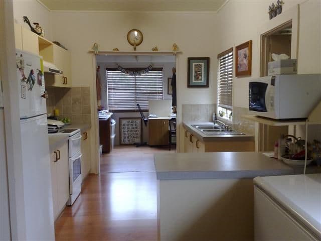 14 Russell Street, Roma QLD 4455, Roma - Thumbnail 4
