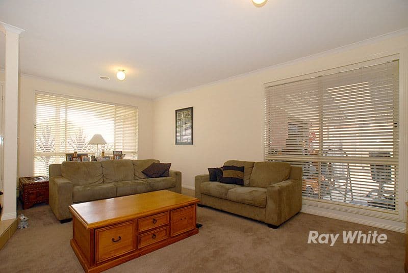69 The Promenade, NARRE WARREN SOUTH VIC 3805, Narre Warren South - Thumbnail 2