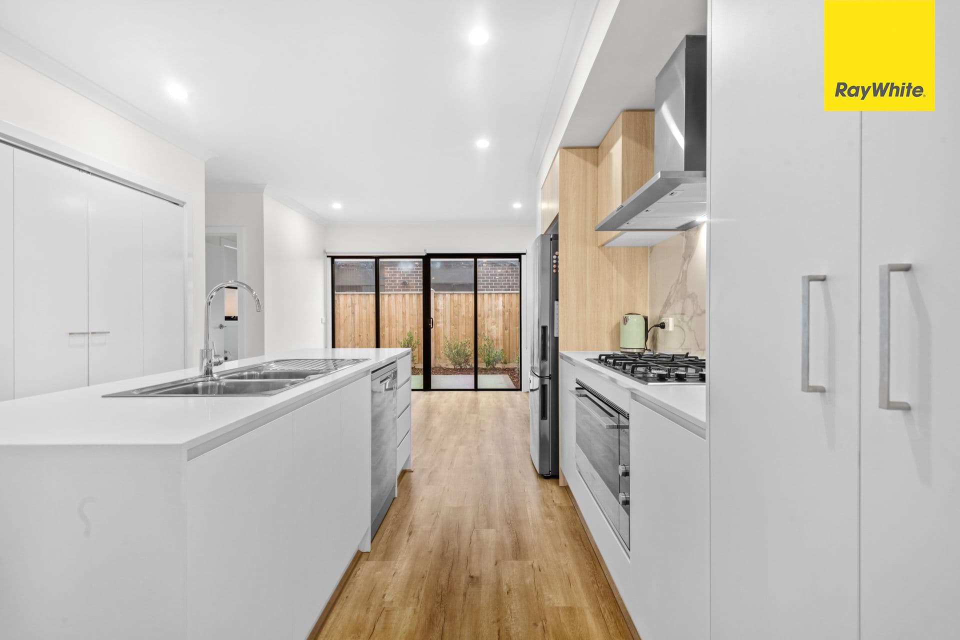 101 Shelterbelt Avenue, WEIR VIEWS VIC 3338, Weir Views - Thumbnail 5