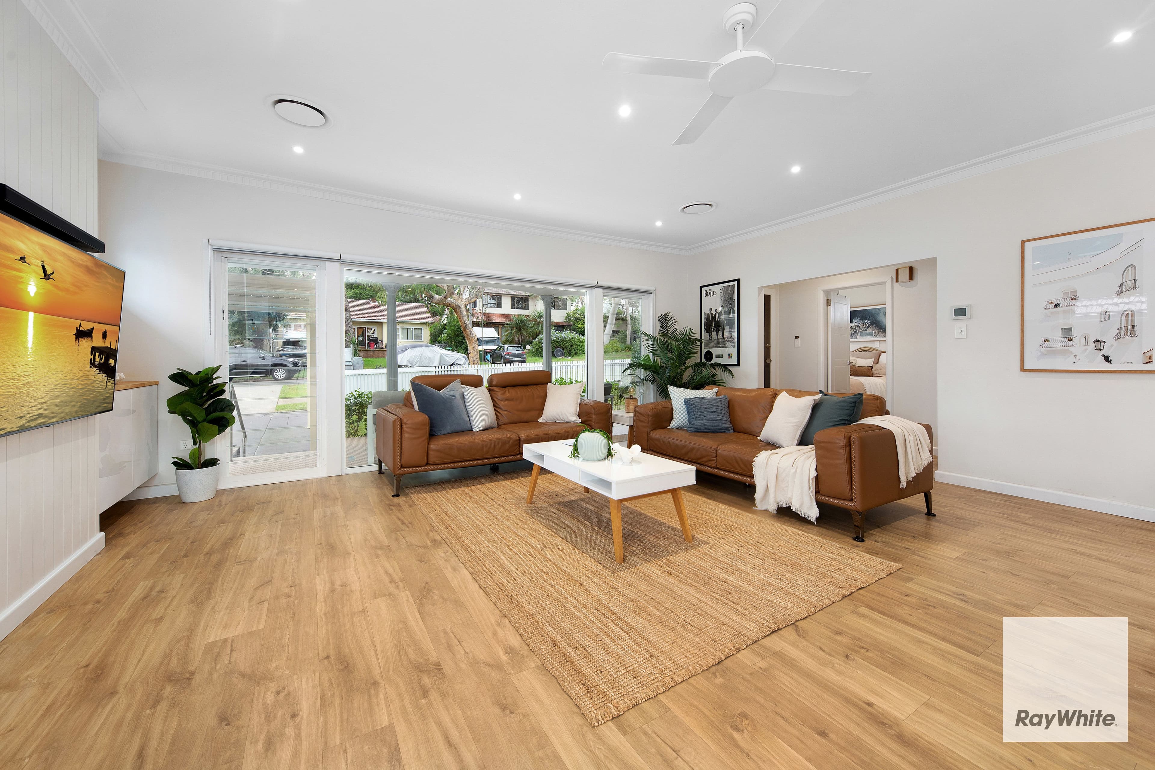 25 Kanoona Street, Caringbah South NSW 2229, Caringbah South - Thumbnail 2