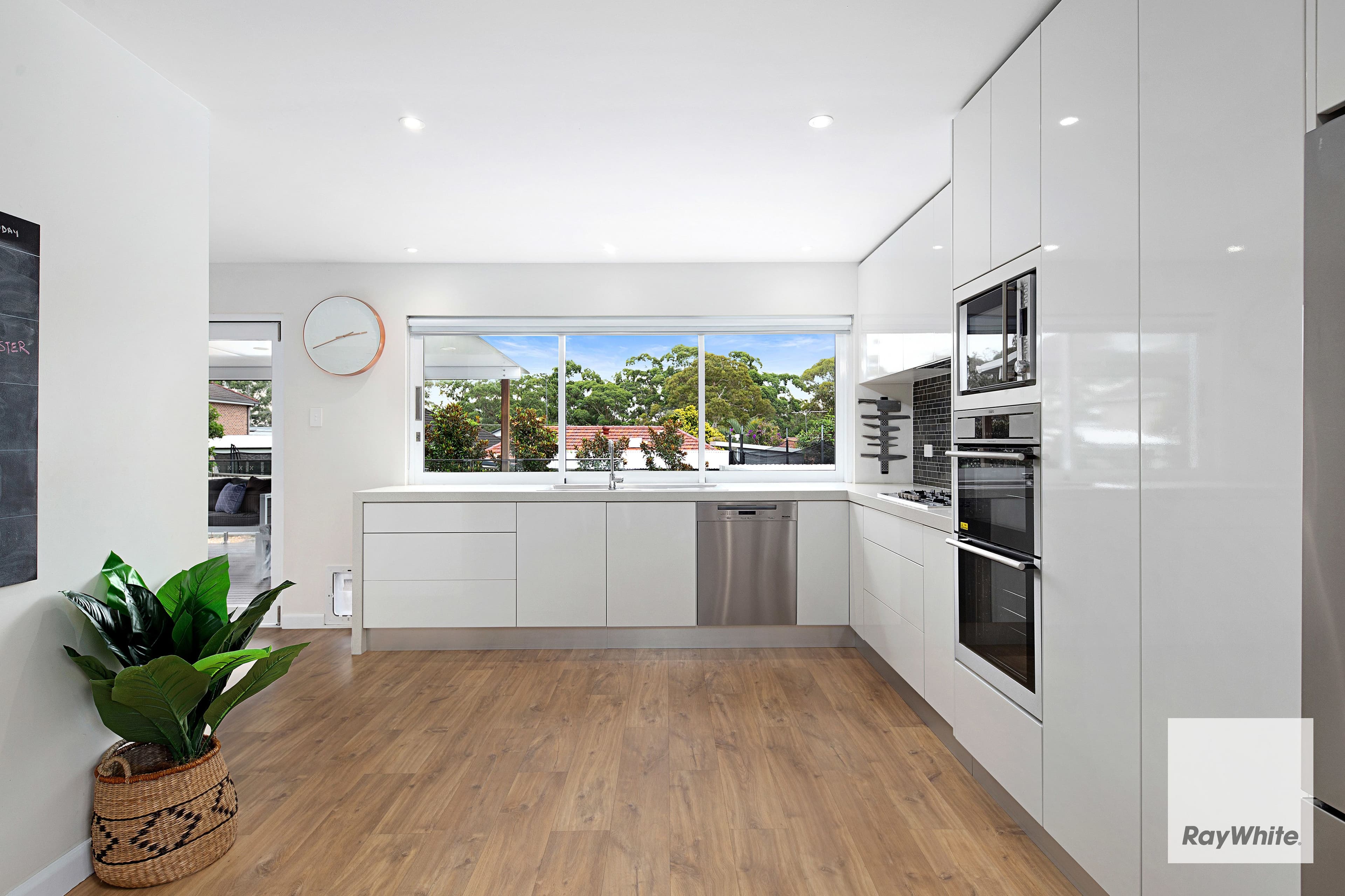 25 Kanoona Street, Caringbah South NSW 2229, Caringbah South - Thumbnail 4