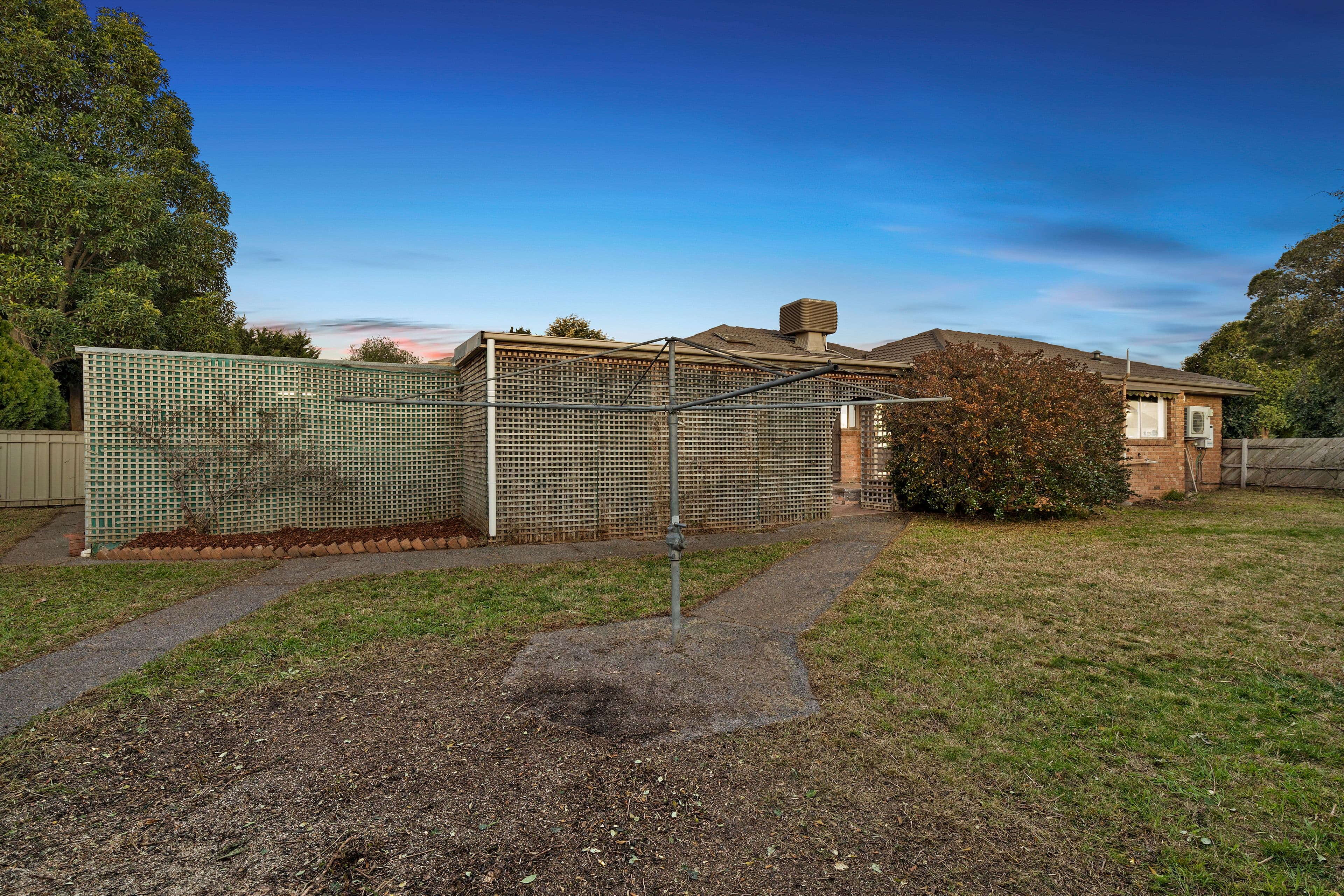 8 Burchall Crescent, Rowville VIC 3178, Rowville - Thumbnail 3
