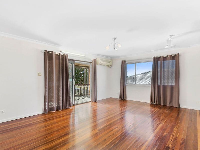 102 Greenmeadow Road, Mansfield QLD 4122, Mansfield - Thumbnail 4