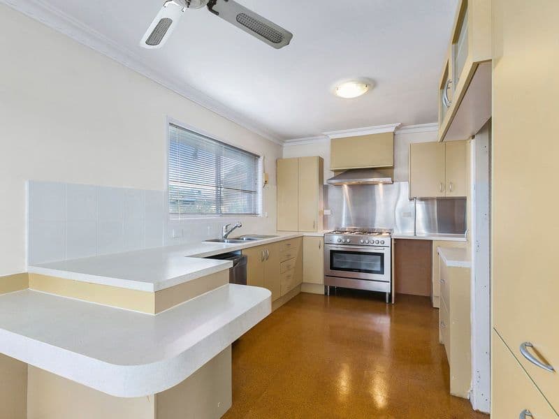 102 Greenmeadow Road, Mansfield QLD 4122, Mansfield - Thumbnail 6