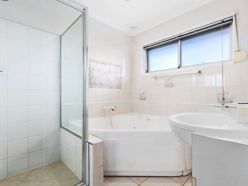 102 Greenmeadow Road, Mansfield QLD 4122, Mansfield - Thumbnail 7