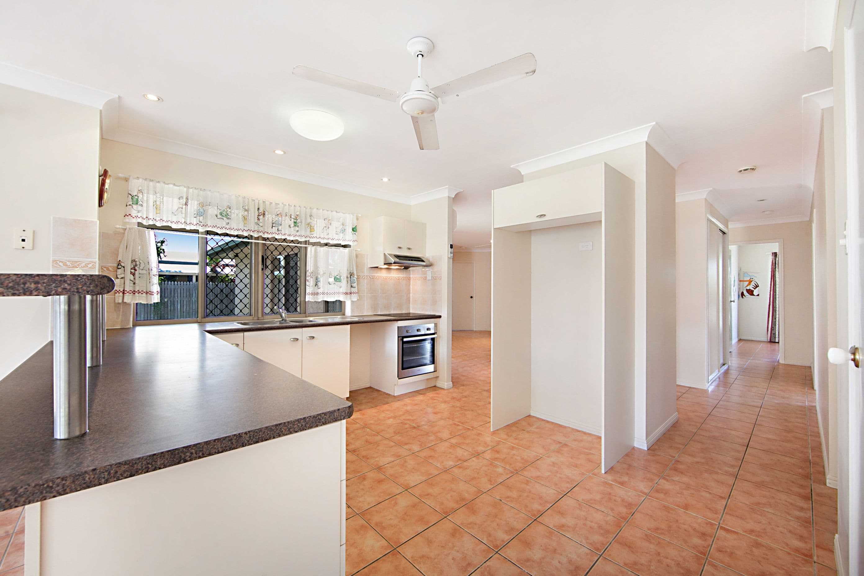 64 Greenwood Drive, Kirwan QLD 4817, Kirwan - Thumbnail 3