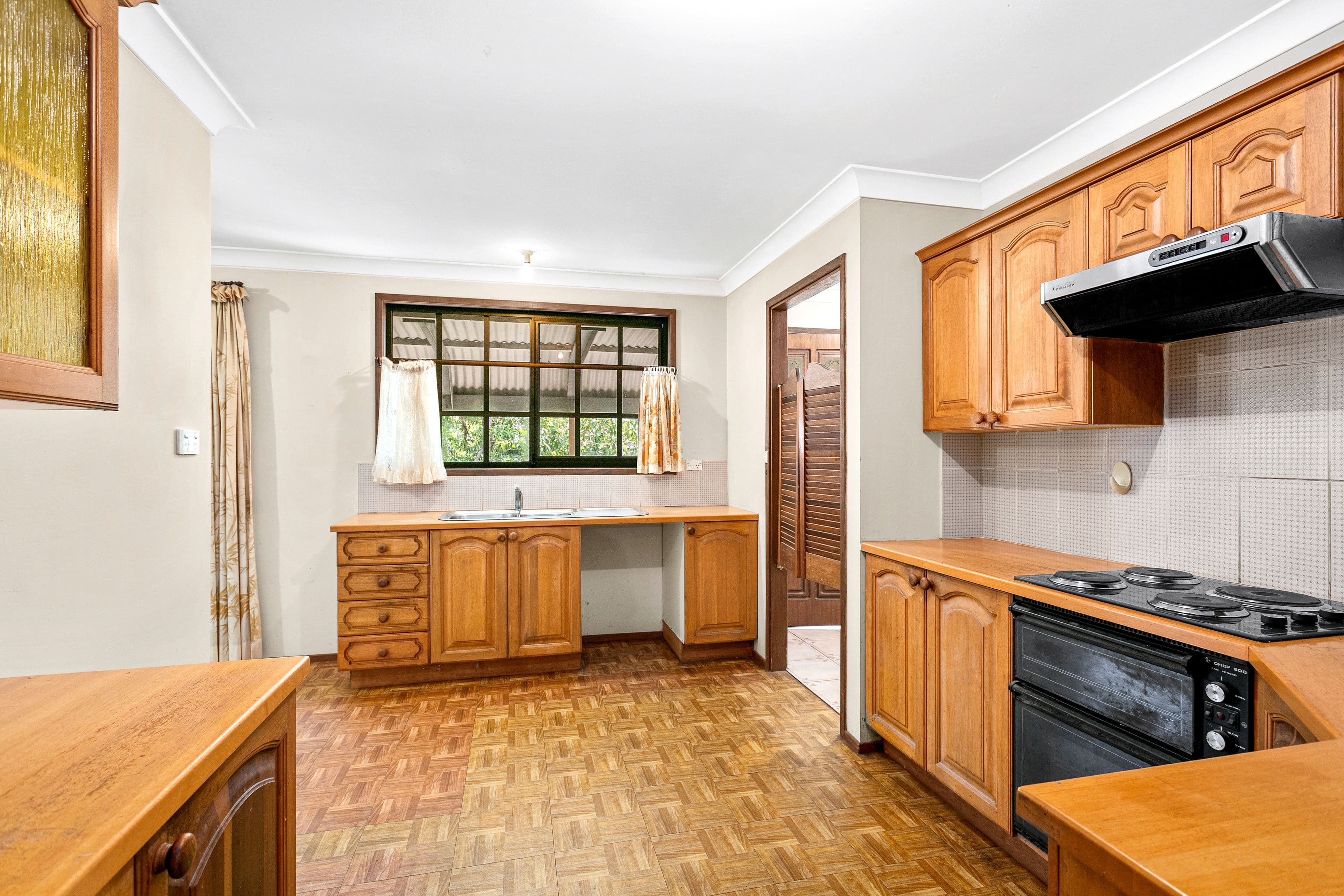 10 Eleanor Avenue, Oak Flats NSW 2529, Oak Flats - Thumbnail 3