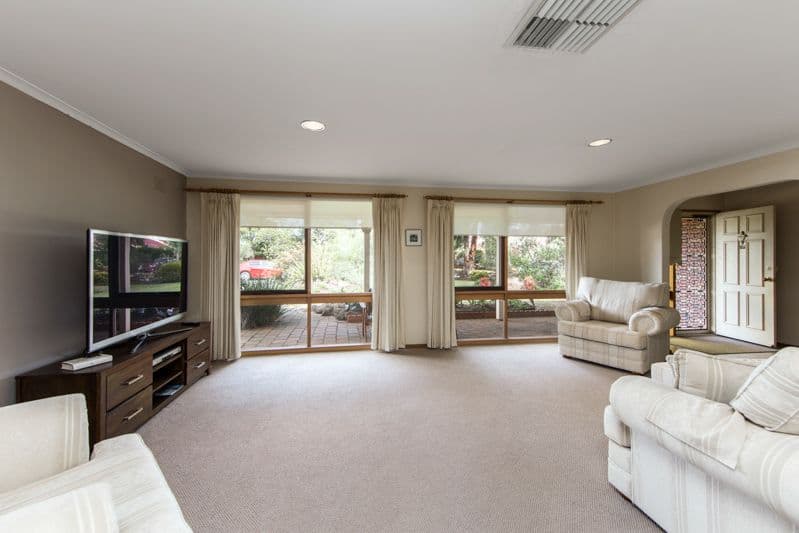 2 Bruthen Court, Brookfield VIC 3338, Brookfield - Thumbnail 6
