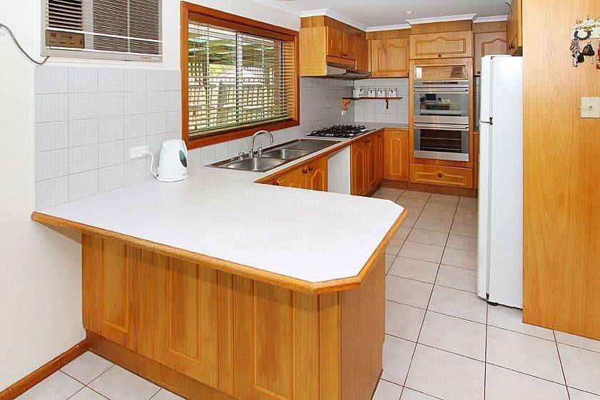 14 Norwood Road, MILL PARK VIC 3082, Mill Park - Thumbnail 2