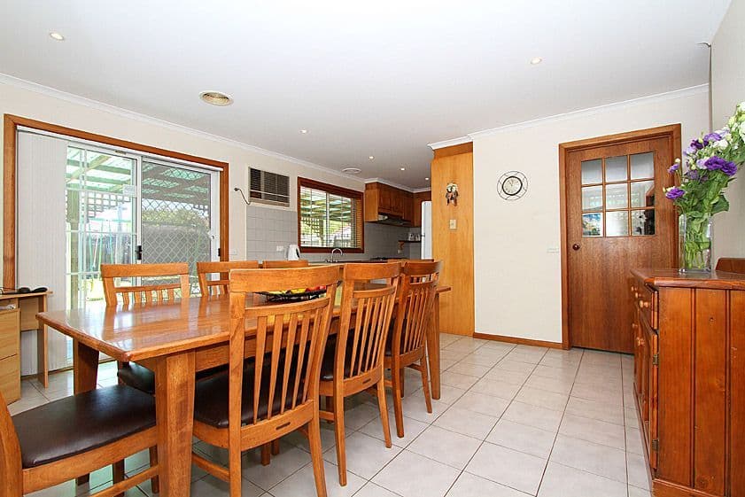 14 Norwood Road, MILL PARK VIC 3082, Mill Park - Thumbnail 4
