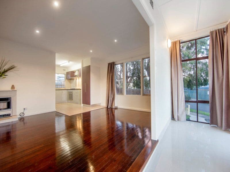 5 Candlebark Crescent, FRANKSTON NORTH VIC 3200, Frankston North - Thumbnail 4