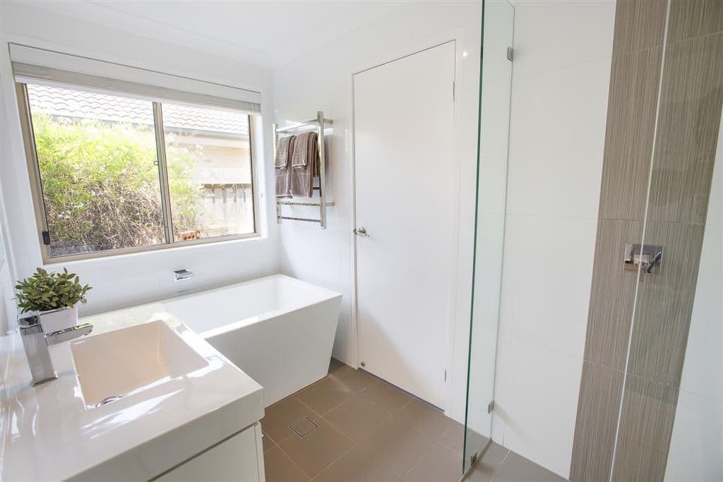 39 Ballybunnion Terrace, Glenmore Park - Thumbnail 8