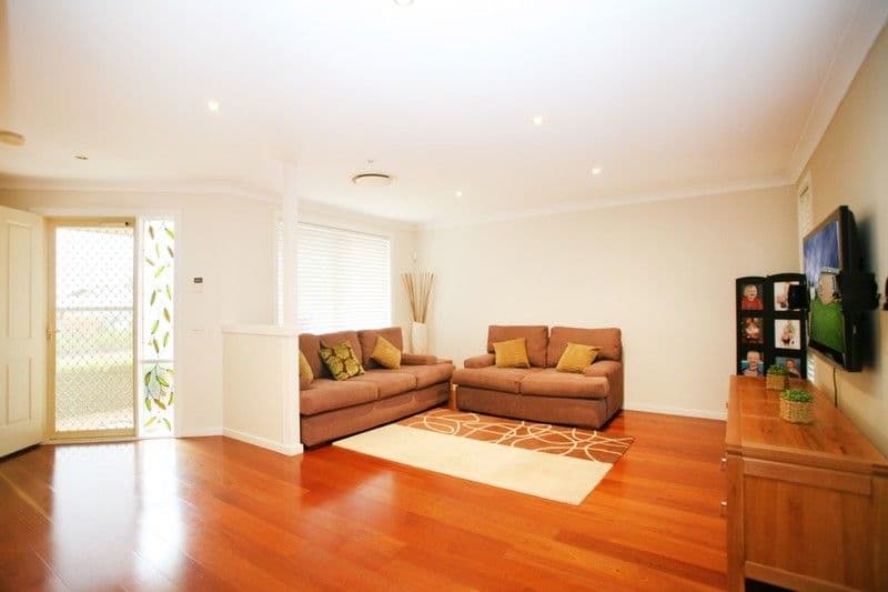 4 Sunningdale Drive, GLENMORE PARK NSW 2745, Glenmore Park - Thumbnail 2