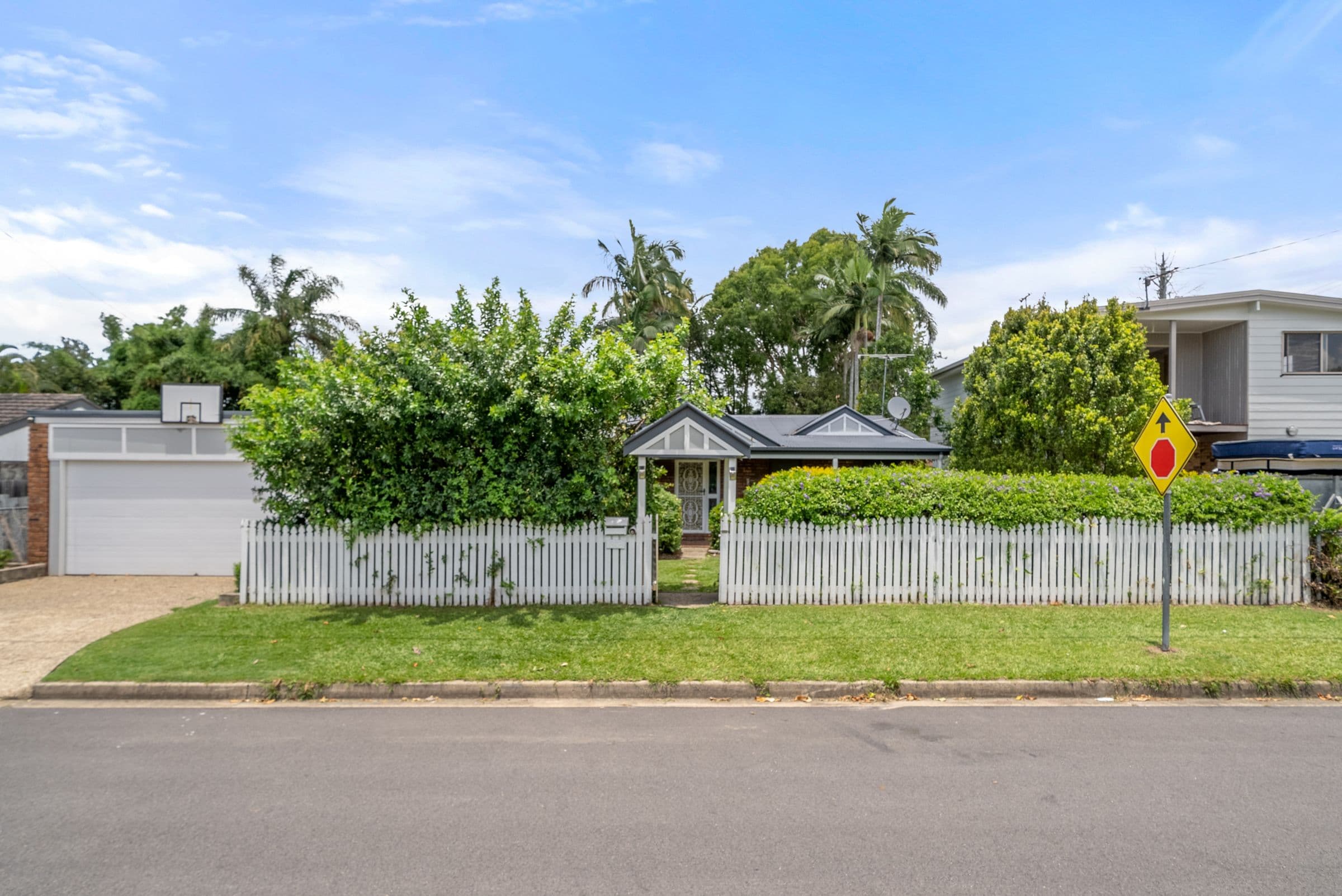 30-32 Grosvenor Terrace, Deception Bay QLD 4508, Deception Bay - Thumbnail 3