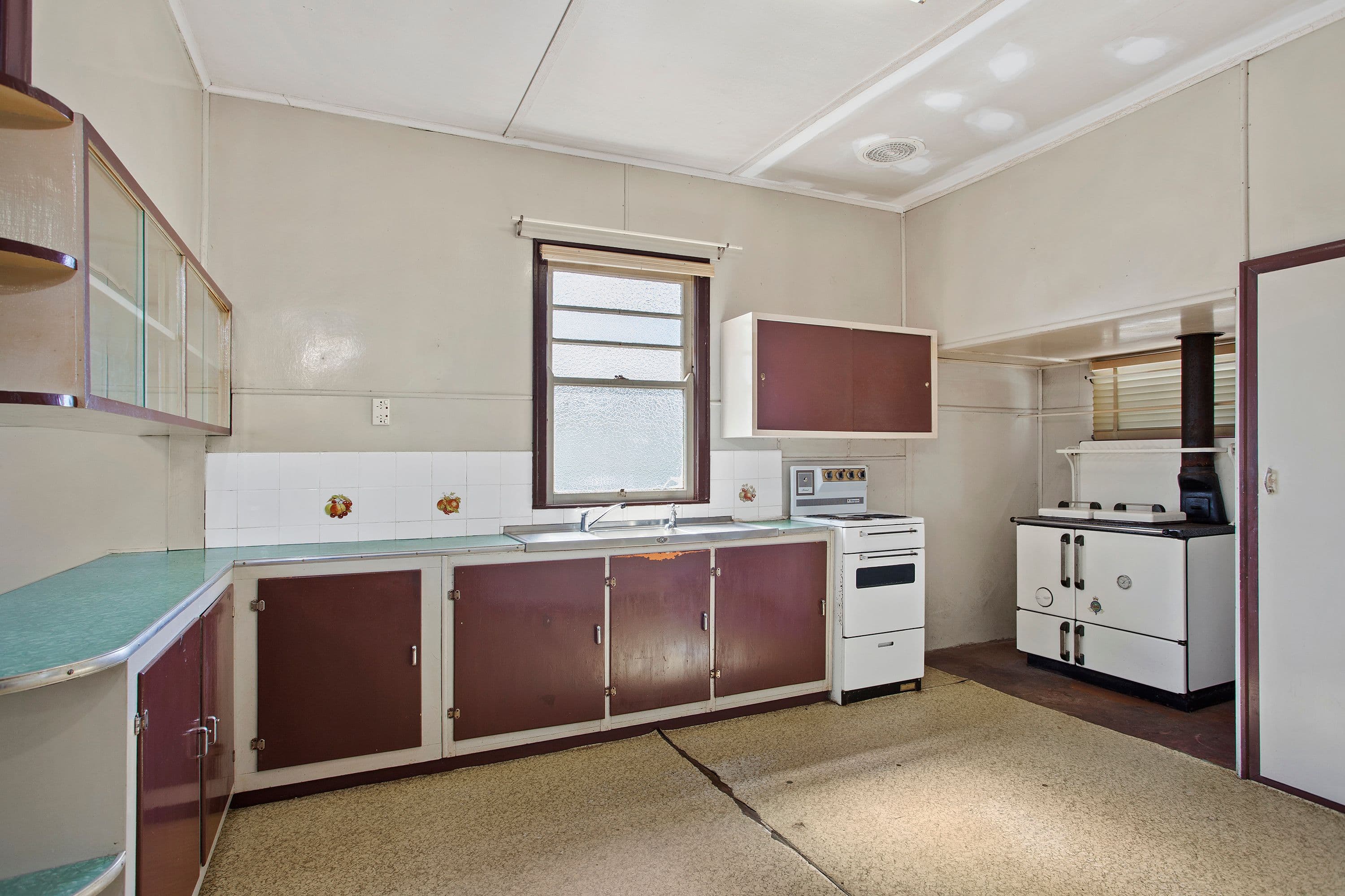 92 Drayton Road, Harristown QLD 4350, Harristown - Thumbnail 3