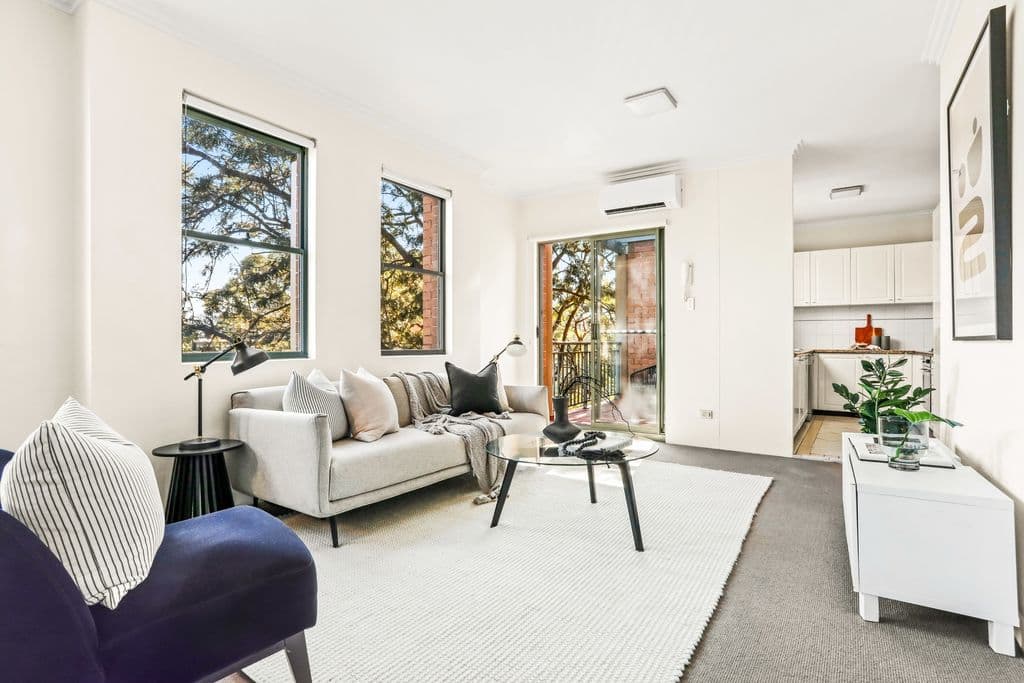 11/118 Lawrence Street, Alexandria - Image 1
